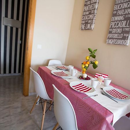 Ab Dominicum Apartamentos Málaga Rum bild